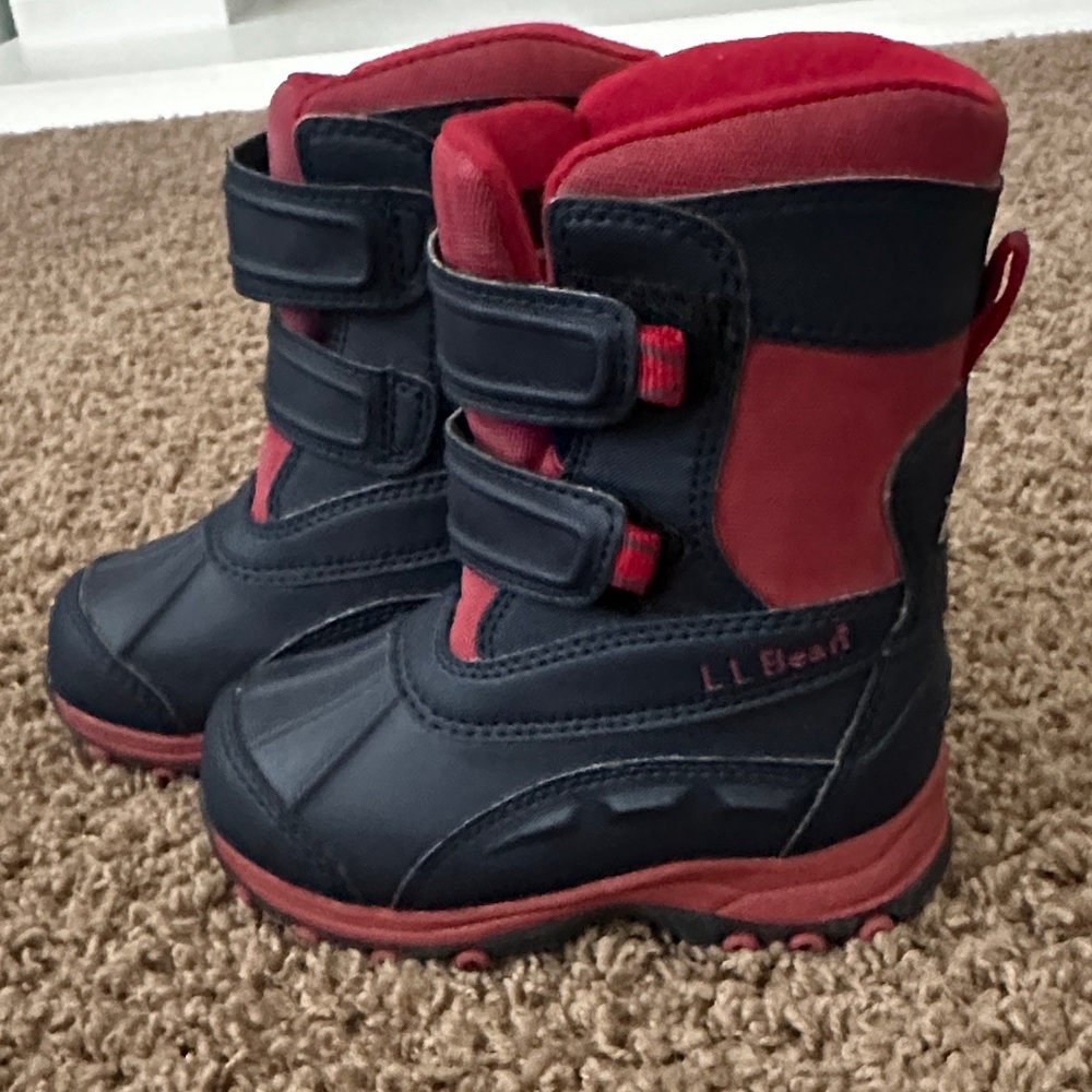 L.L. Bean Kids' Black and Red Snow Boots